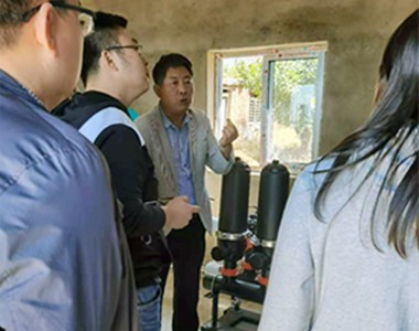 上海联业农业科技有限公司业务人员在内蒙古通辽开鲁县水溶性肥料进行推广宣...