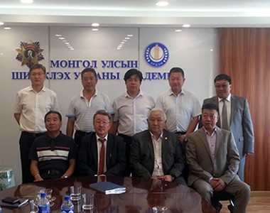 上海联业随内蒙古自治区代表团访问蒙古国